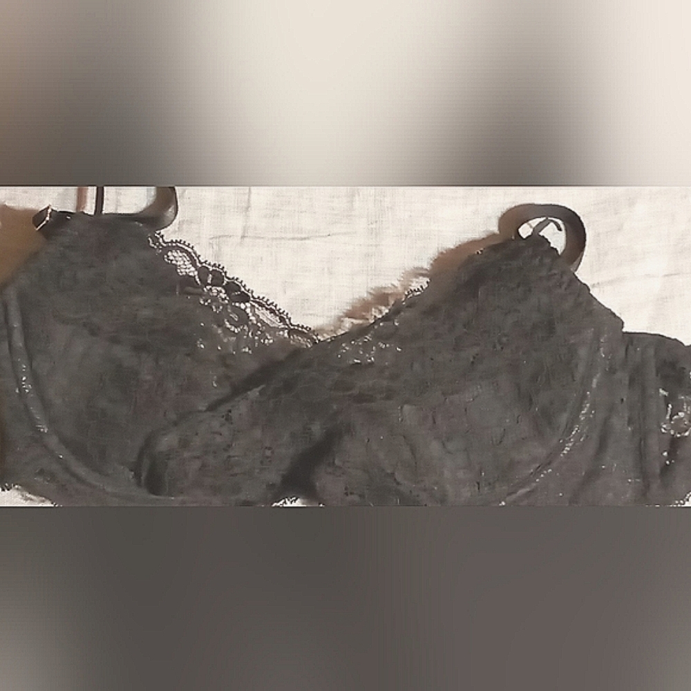 AGENT PROVOCATEUR | Black Stretchy, Cross Cross Lace Bra
